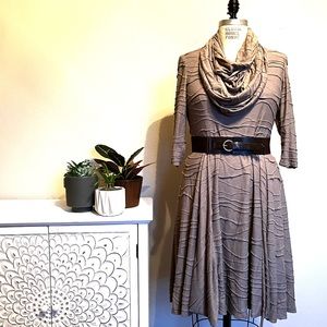 EUC Jessica Howard Taupe Dress with Belt & Infinity Scarf Plus Size 16